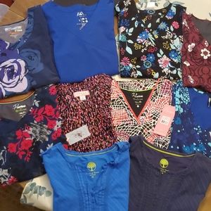 10 Scrub tops!!